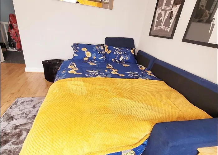 Charming Apt Near City Centre By Etihad Coop Arena