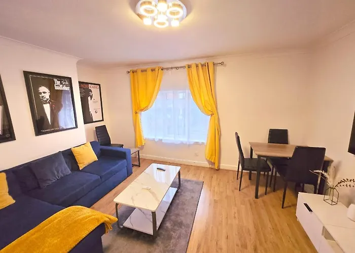 Charming Apt Near City Centre By Etihad Coop Arena